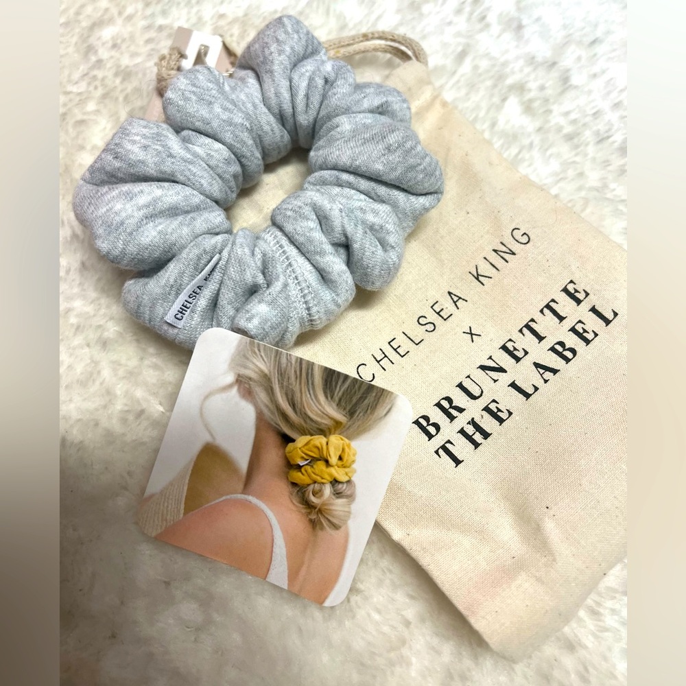 🥳 Host Pick! 🎉 BNWT BTL x Chelsea King Scrunchie 2
